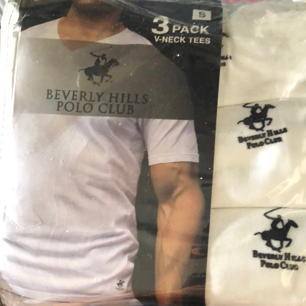 V-neck tees